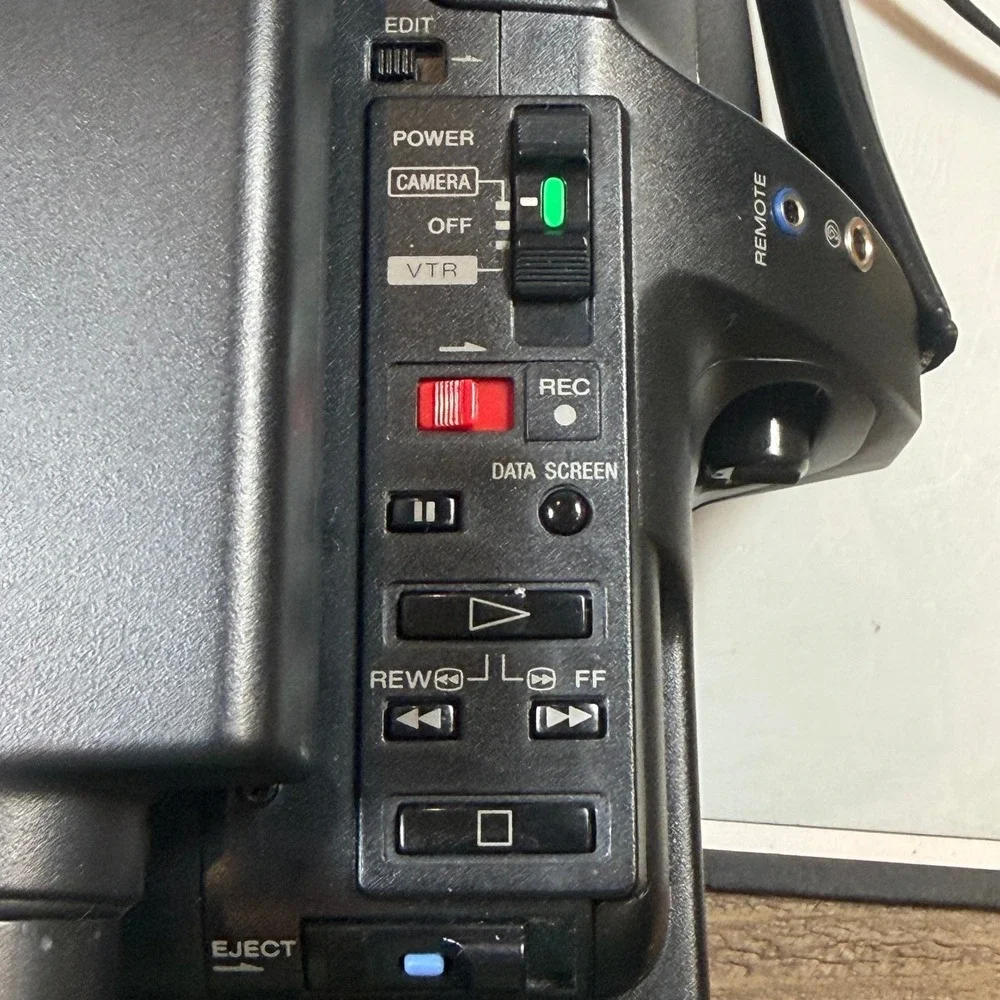 Vintage Sony CCD-F45 Video8 8mm Handycam Camcorder Powers On Case AC Adapter
